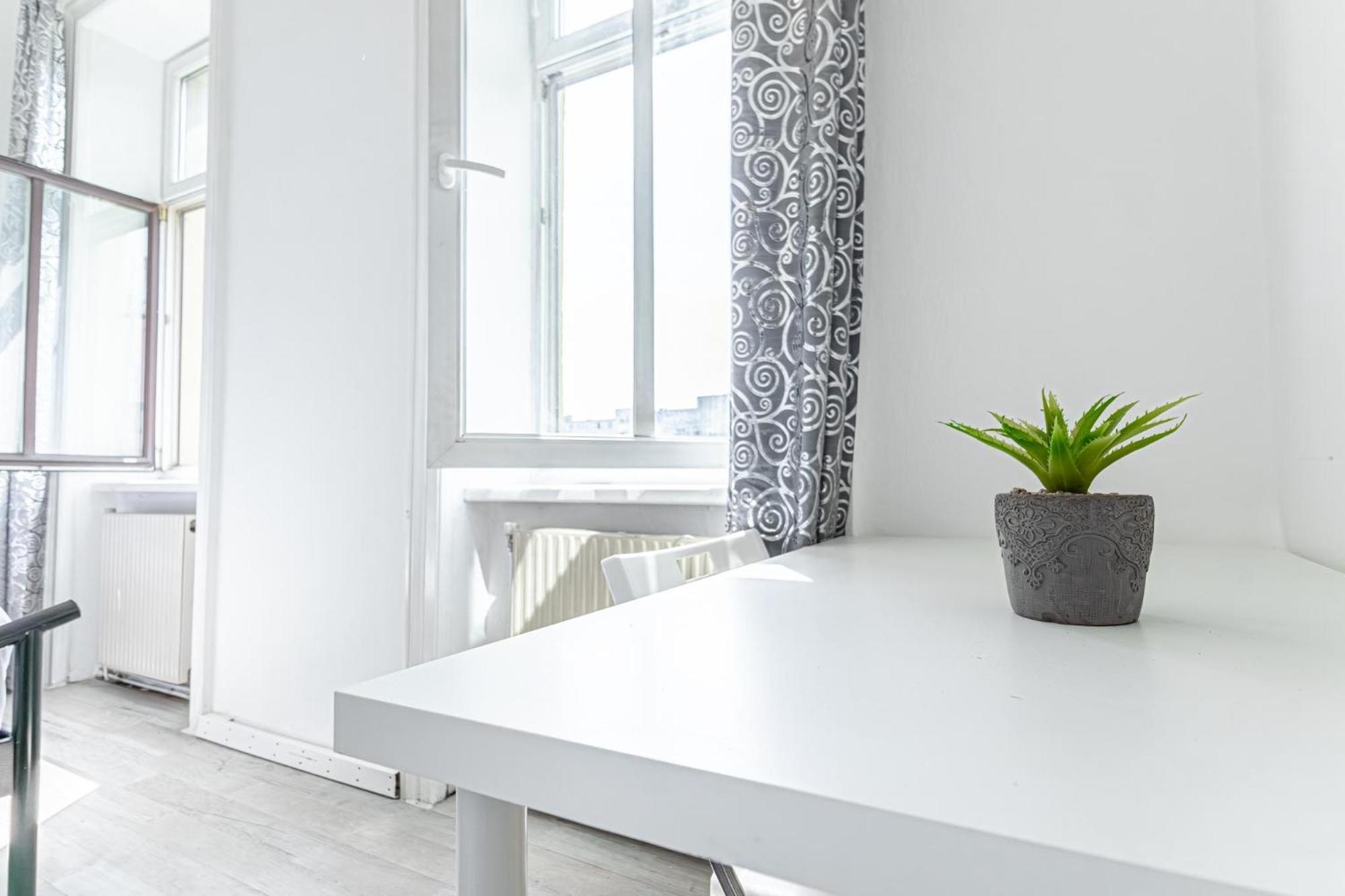 Comfy 3Br Shared Apartment - U6 Subway, Danube & Millenium City Wina Bagian luar foto